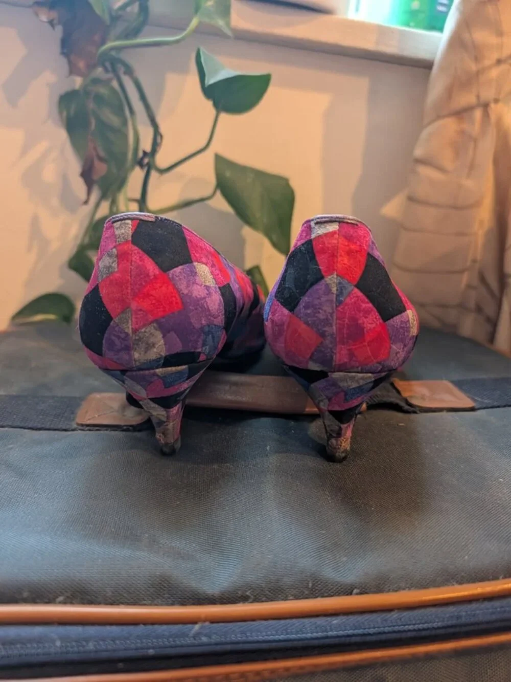 Silk Vintage Gucci Kitten Heels